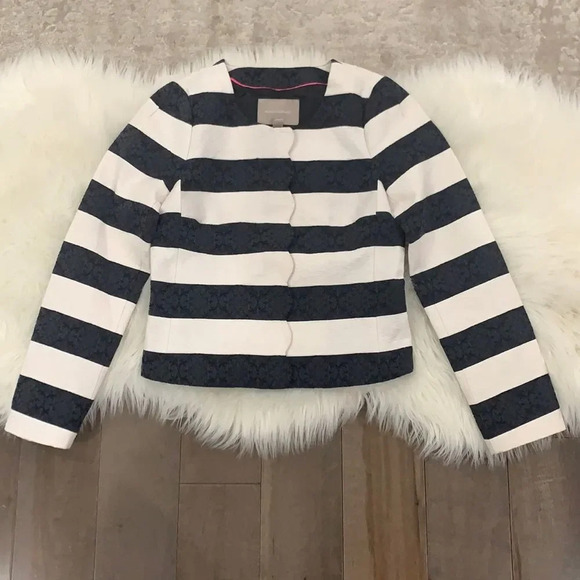 Banana Republic Women’s black & white striped blazer size 4 With zipper closure - Picture 3 of 9